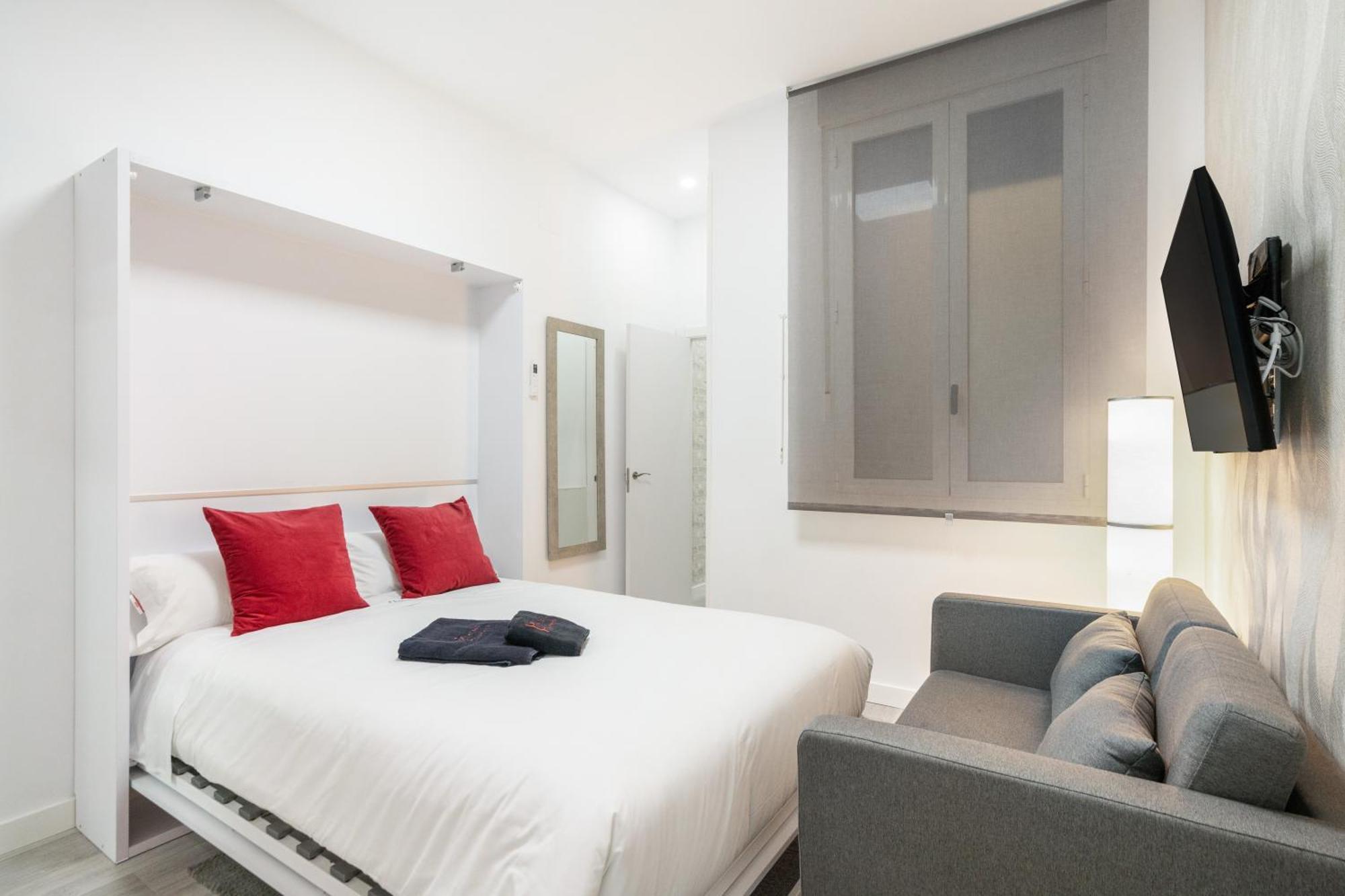 Chueca San Anton Apartament *